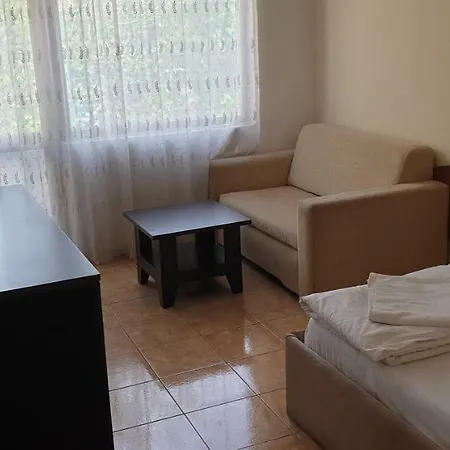 Casa de hóspedes Flora *